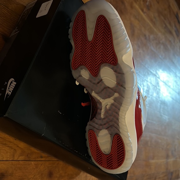 Men’s Cherry 11s - Picture 2 of 4
